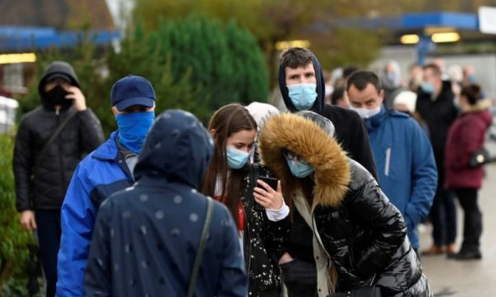 Κορονοϊός: Σε έξαρση με 2448 νέα κρούσματα και 14 θανάτους - Διευκρινίσεις Χαρδαλιά